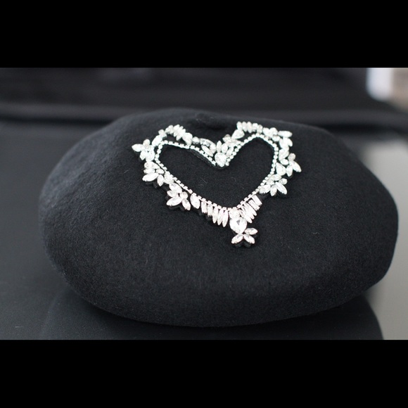 New Black Heart Rhinestones woolen Beautiful casual British painters beret hat - Picture 7 of 9